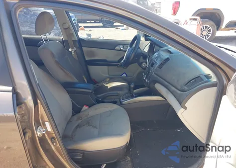 2013 Kia Forte Ex z USA, uszkodzony, nr VIN KNAFU4A2XD5668643